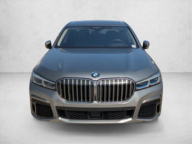 Used 2020 BMW M760i xDrive w/ Luxury Rear Seating Package AWD/4WD video 2