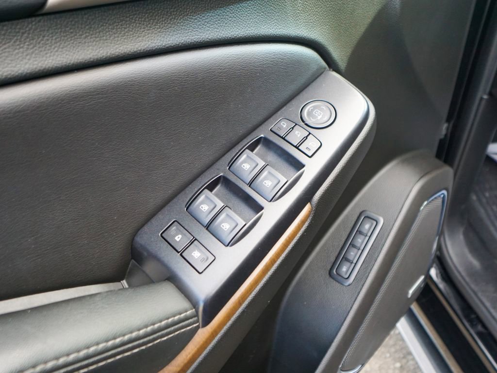 Used 2019 GMC Yukon XL Denali w/ Denali Ultimate Package image 22