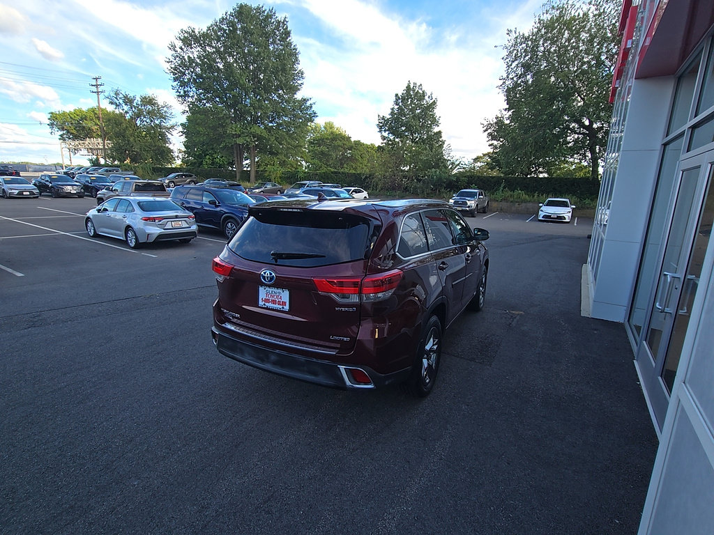 Certified 2017 Toyota Highlander Limited Platinum w/ Protection Package #3 AWD/4WD image 6