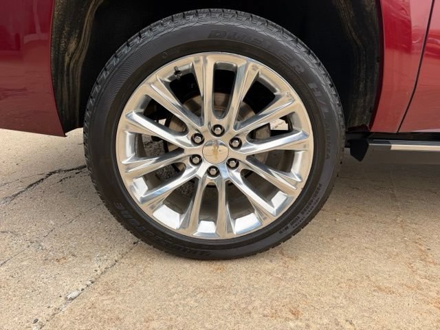 Used 2019 Chevrolet Suburban Premier w/ Premier Plus Edition AWD/4WD image 11