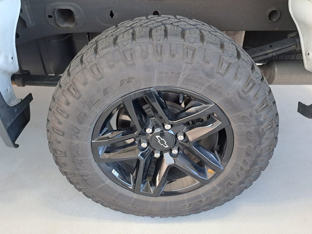 Used 2022 Chevrolet Silverado 1500 LT Trail Boss image 36