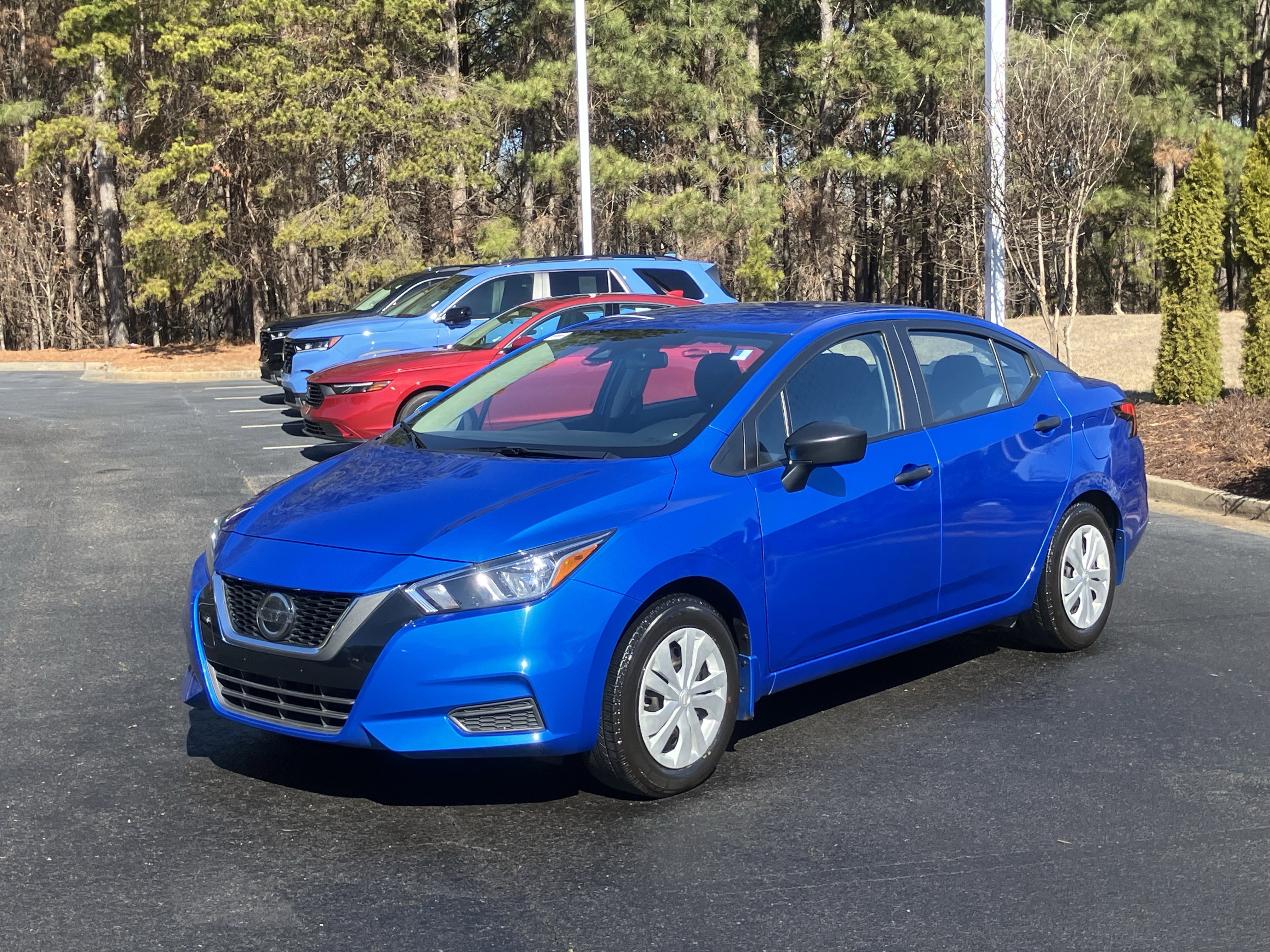 Used 2022 Nissan Versa S image 6