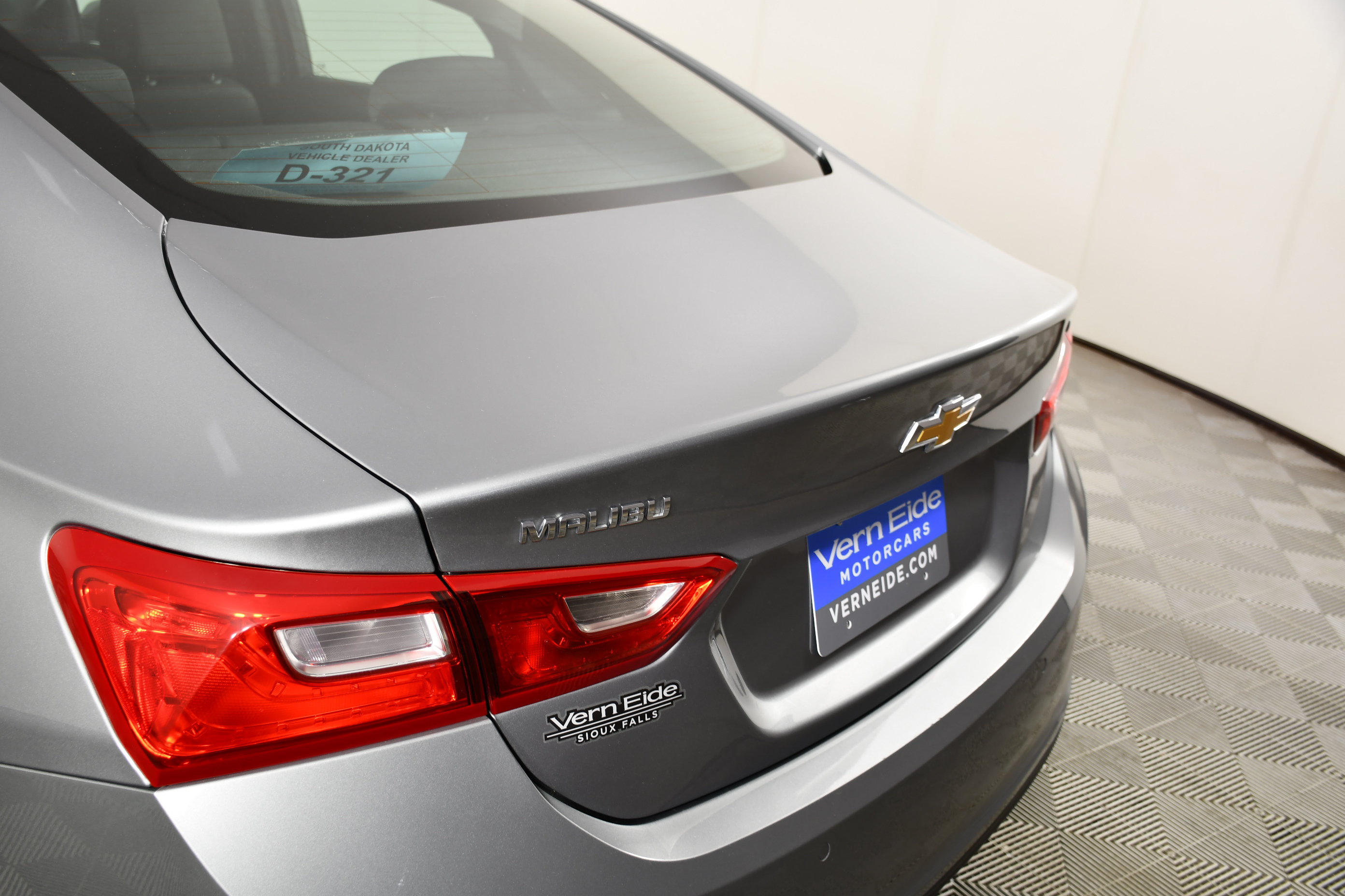 Used 2024 Chevrolet Malibu LT FWD image 15