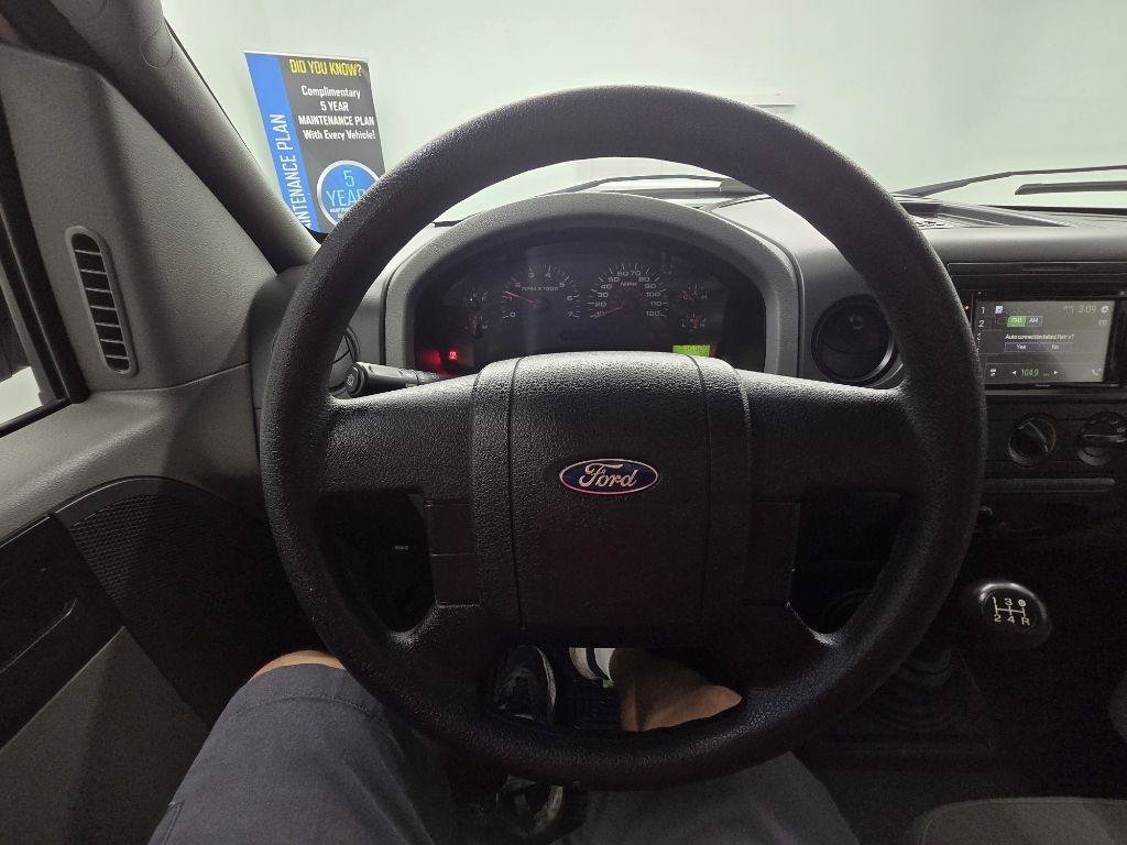 Used 2005 Ford F150 STX RWD image 17