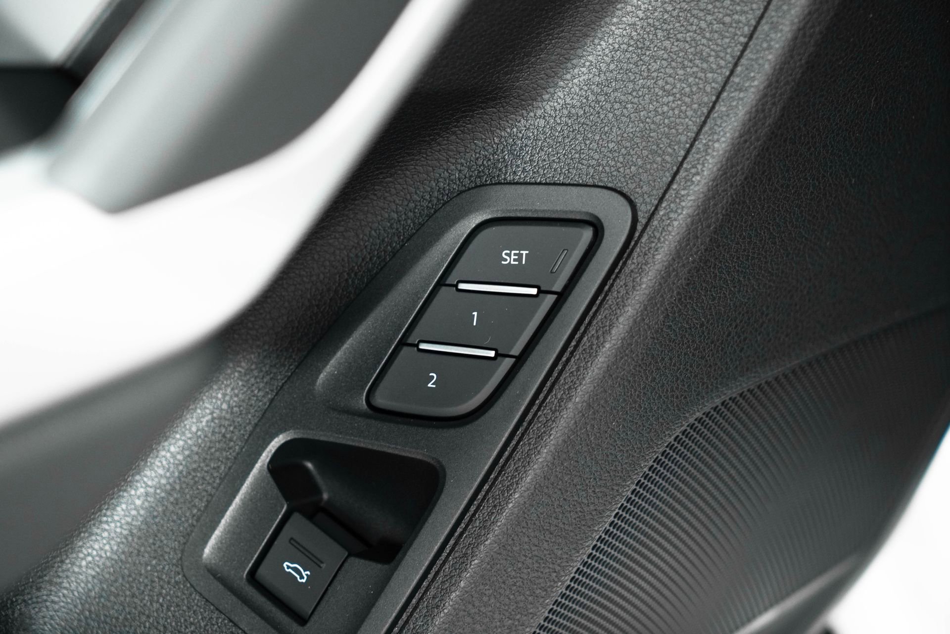 New 2025 Audi Q3 2.0T Premium image 21