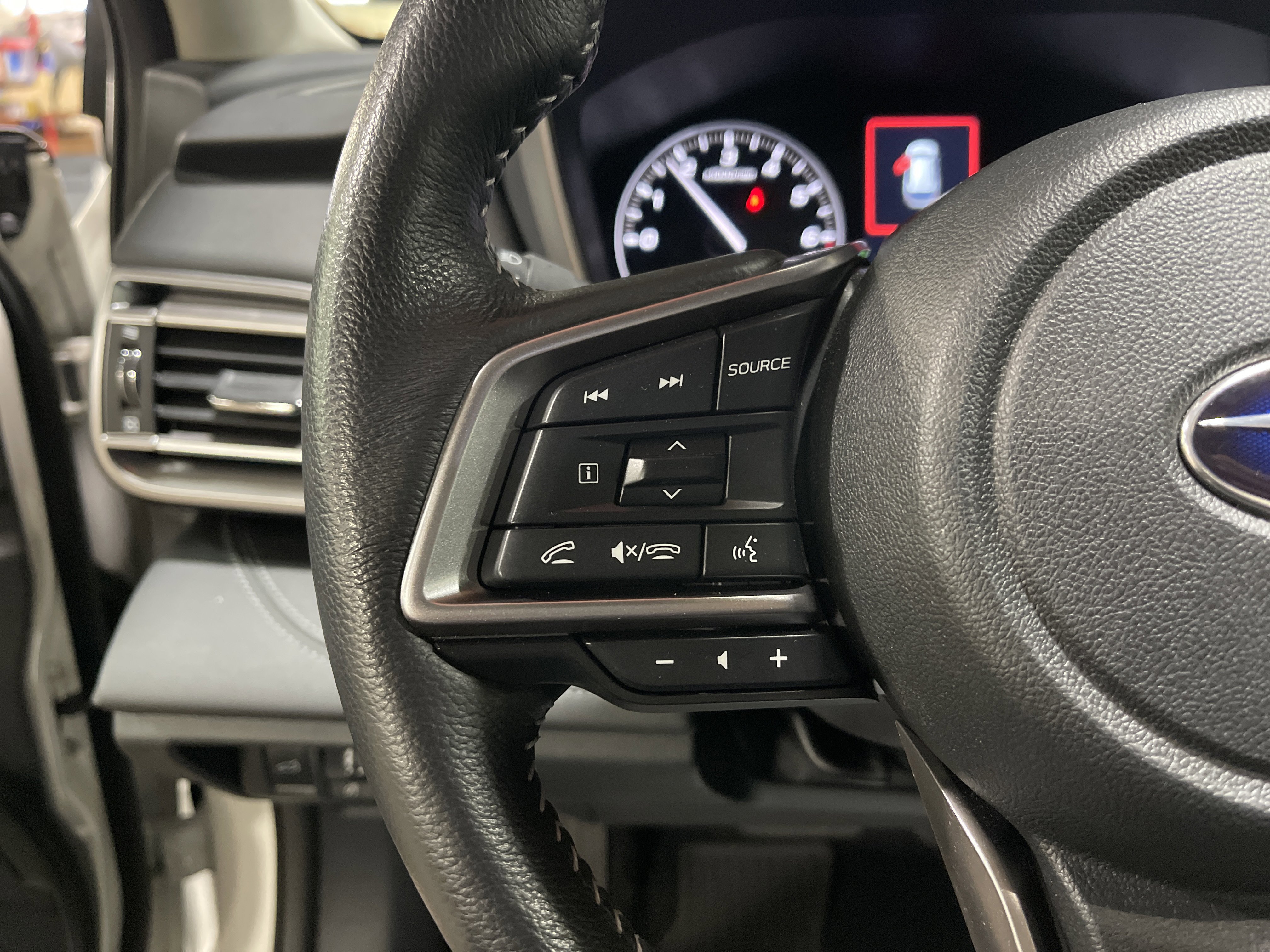 Used 2023 Subaru Outback Limited XT image 19