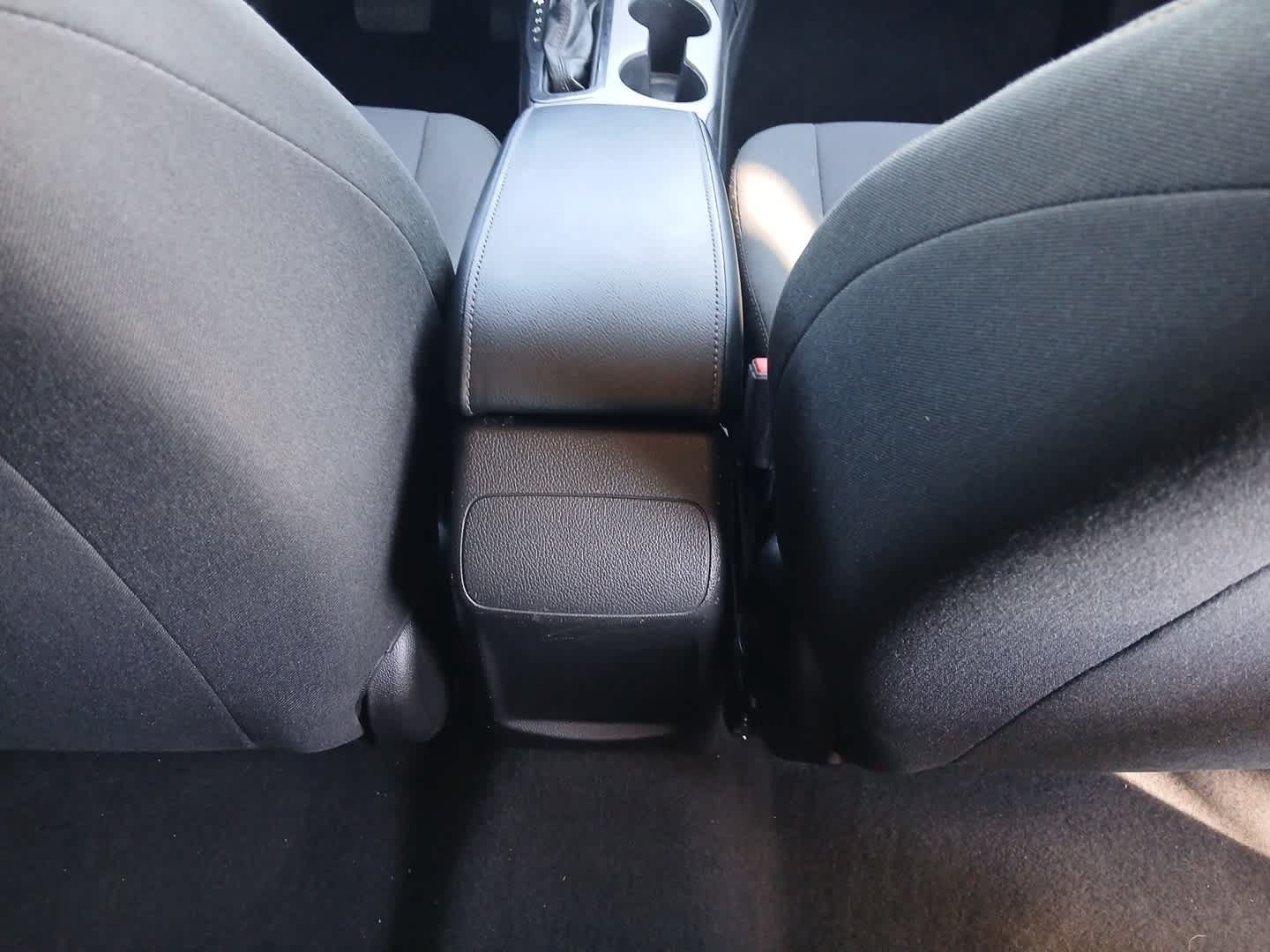 Used 2017 Chevrolet Cruze LS FWD image 53