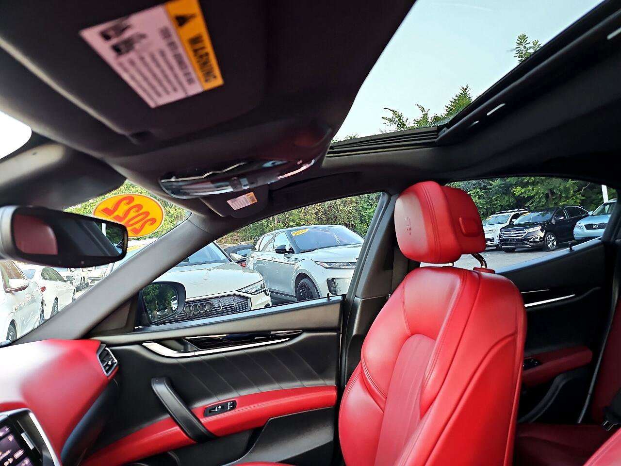 Used 2022 Maserati Ghibli Modena image 46