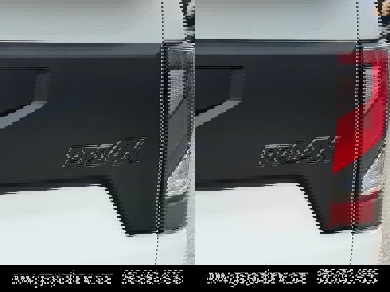 Used 2024 Nissan Titan PRO-4X w/ Pro-4x Utility Package image 37