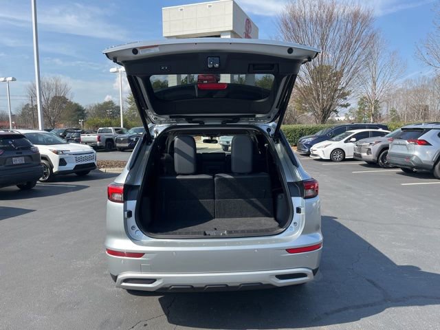 Used 2024 Mitsubishi Outlander SE Black Edition image 7