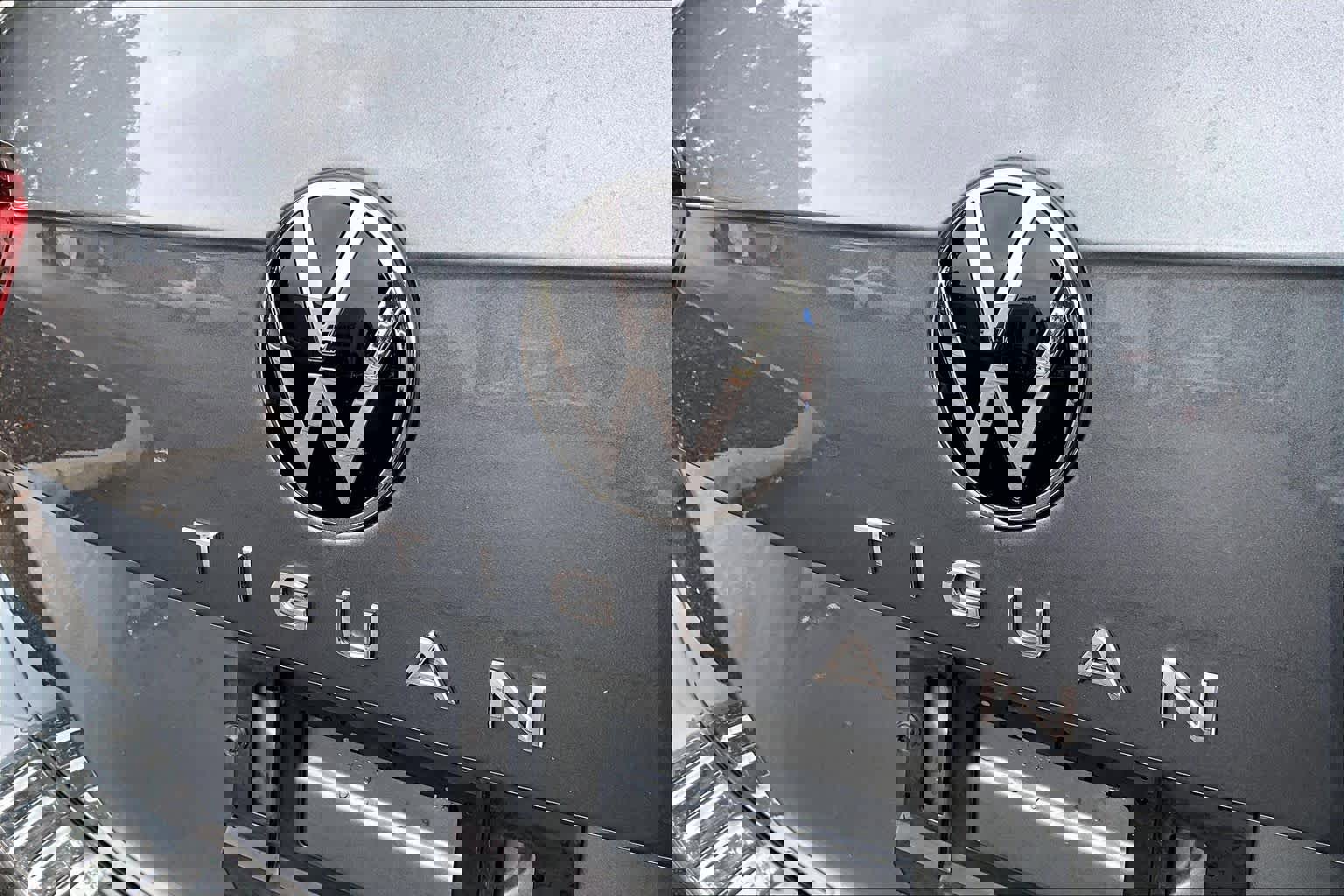 Certified 2022 Volkswagen Tiguan SE image 32