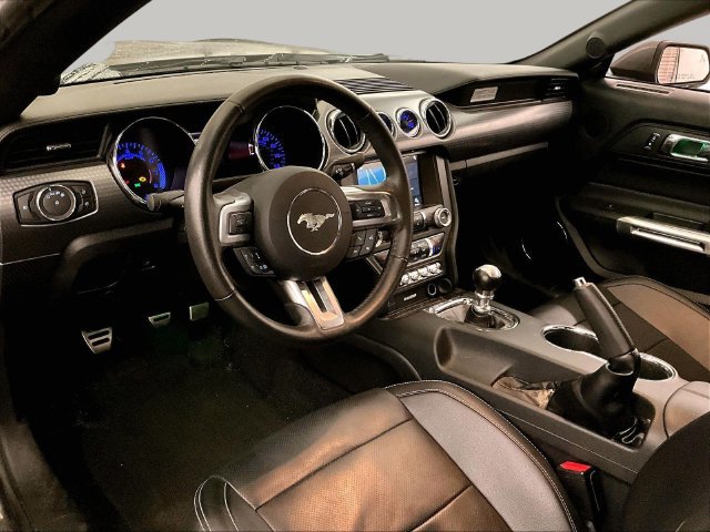 Used 2017 Ford Mustang GT Premium w/ GT Performance Package RWD image 12