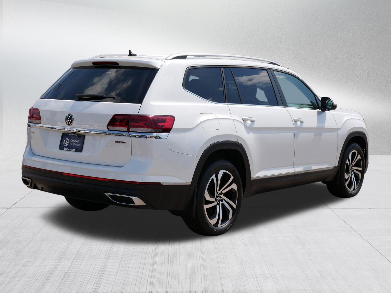 Certified 2022 Volkswagen Atlas SEL AWD/4WD image 7