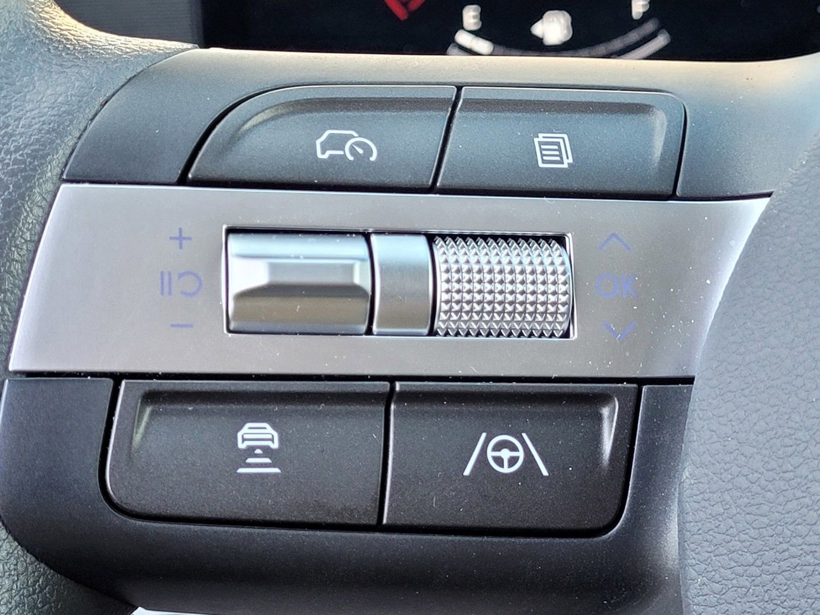 Certified 2026 Hyundai Kona SE image 31