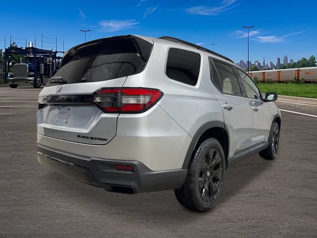 New 2026 Honda Pilot Black Edition image 5