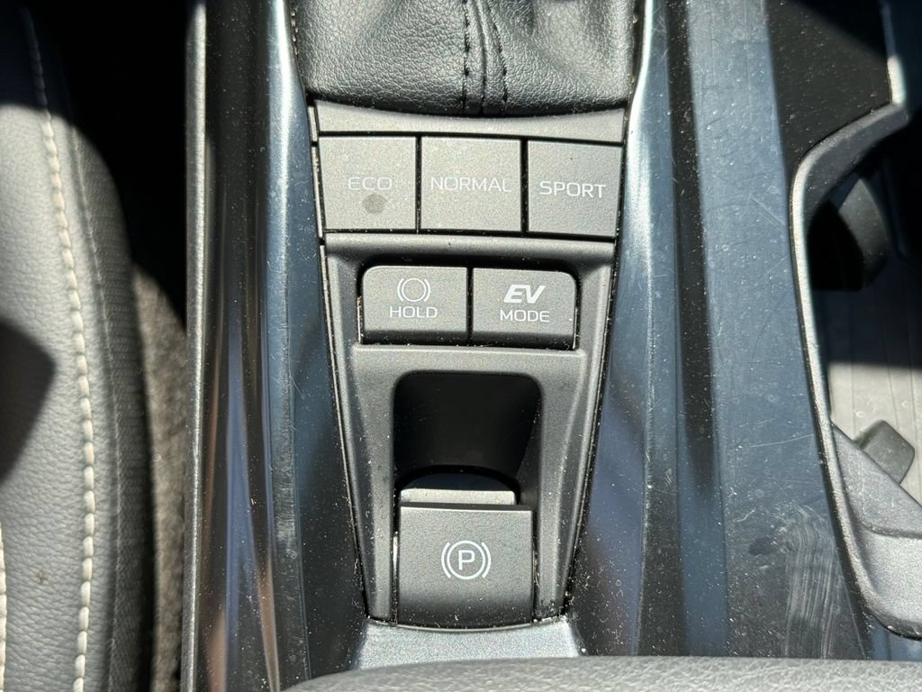 Used 2026 Toyota Camry SE FWD image 45