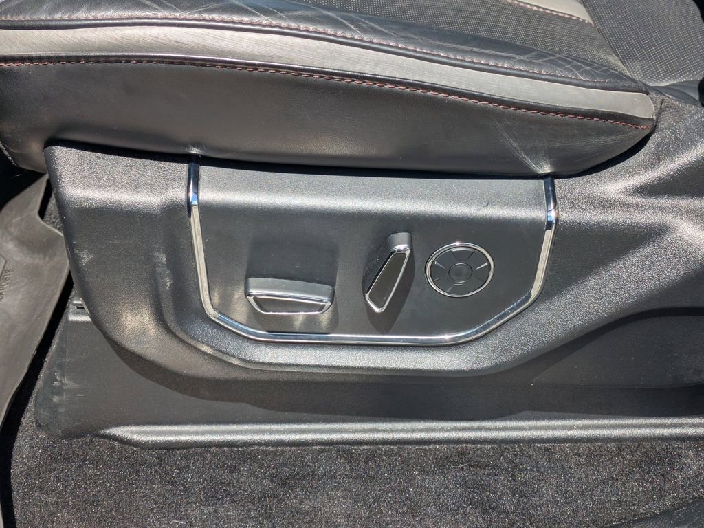 Used 2018 Ford F150 Platinum w/ Technology Package image 25