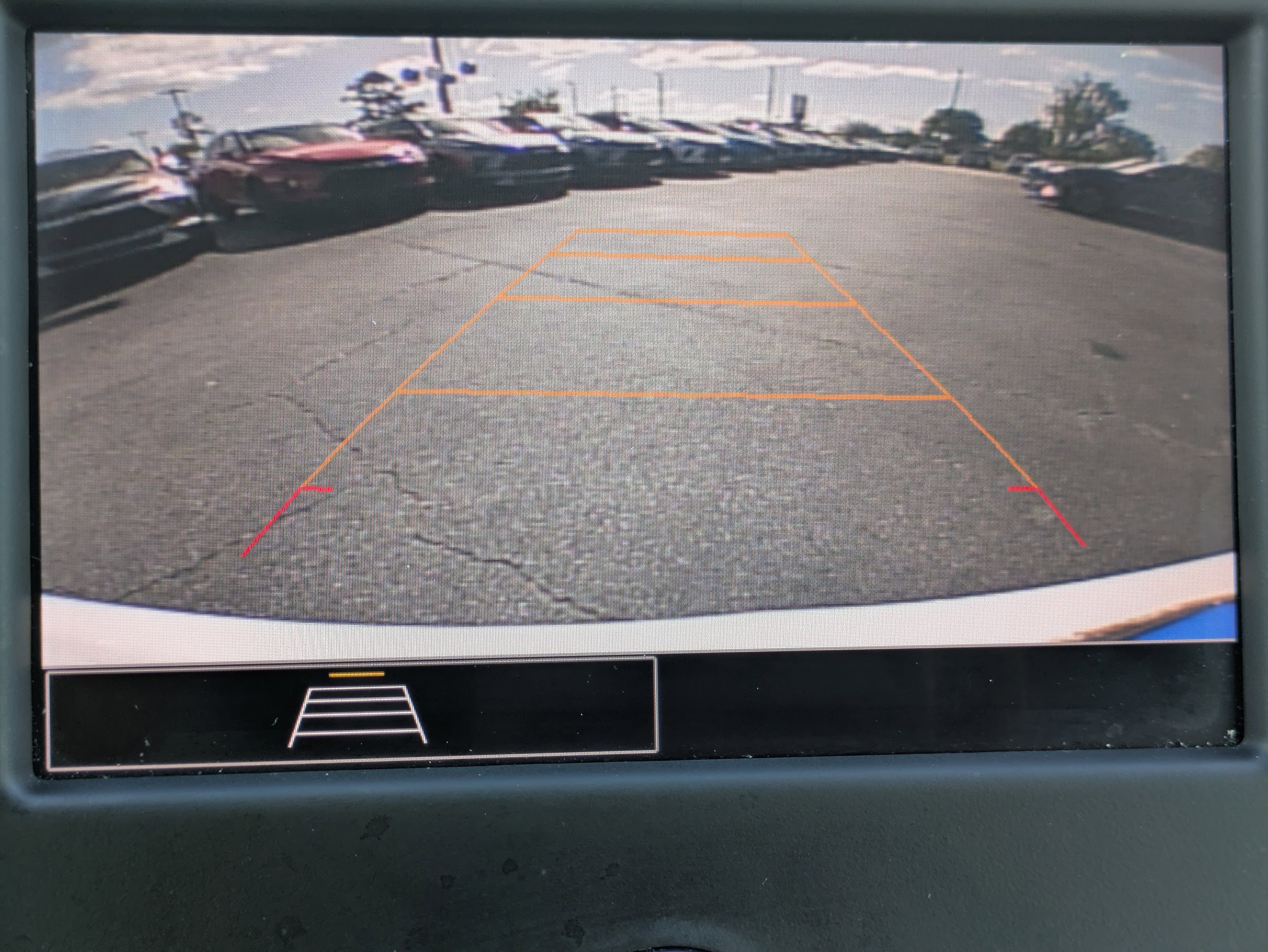 Used 2023 Chevrolet Equinox LT w/ Driver Convenience Package image 14