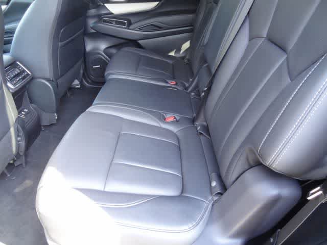 Used 2022 Subaru Ascent Limited w/ Technology Package AWD/4WD image 8