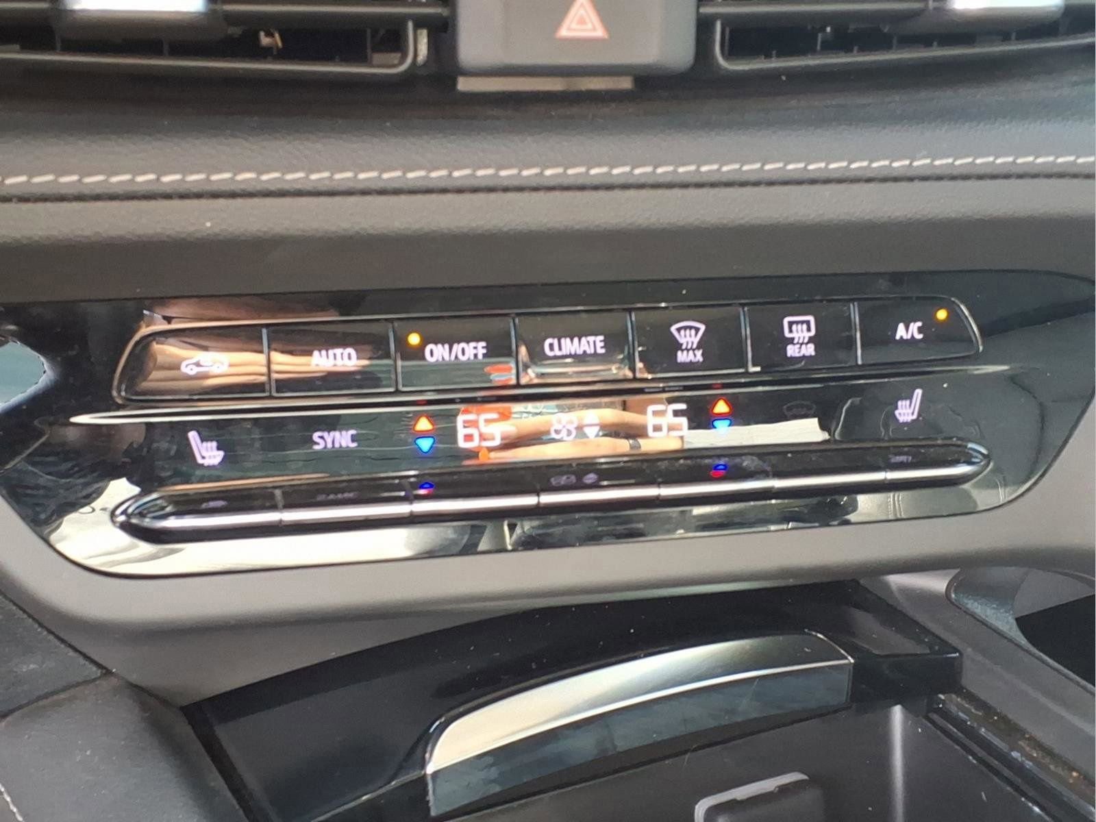 Used 2023 Buick Envision Essence image 9