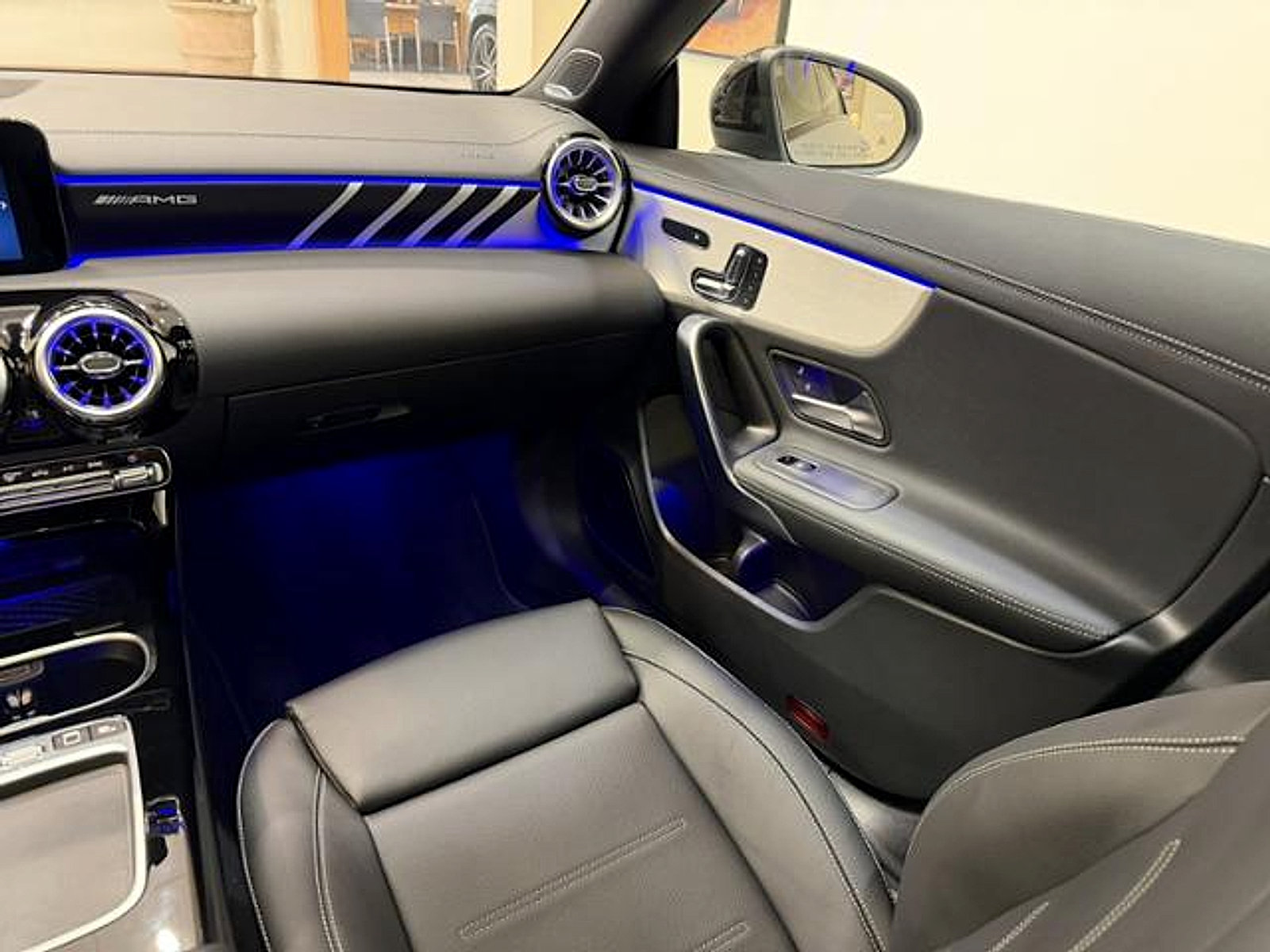 Certified 2025 Mercedes-Benz CLA 35 AMG 4MATIC image 14