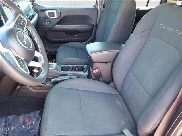 Used 2023 Jeep Wrangler Sahara image 11