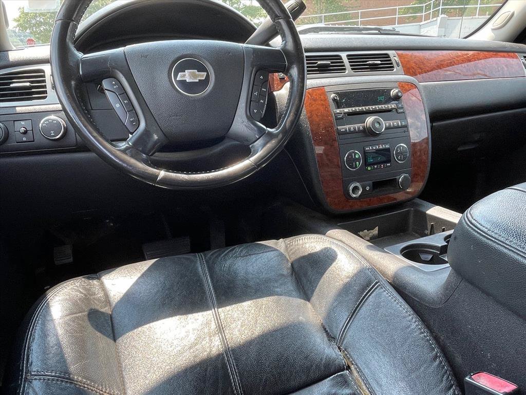 Used 2007 Chevrolet Silverado 1500 LTZ AWD/4WD image 5