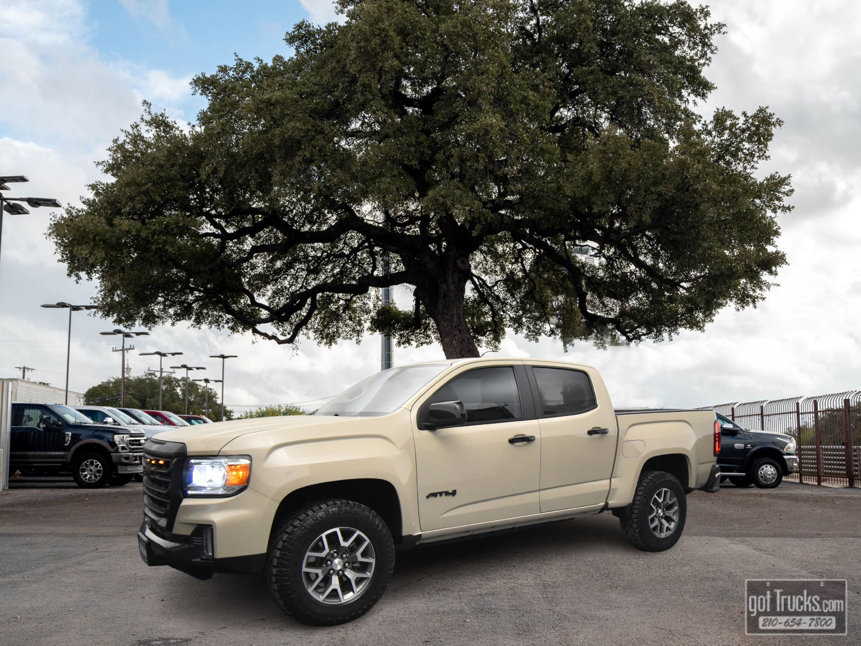 Used 2022 GMC Canyon AT4 w/ Trailering Package