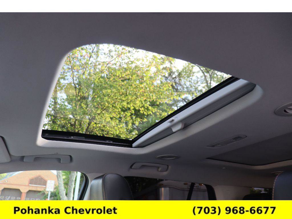 Used 2019 Chevrolet Traverse LT w/ LT Premium Package AWD/4WD image 22