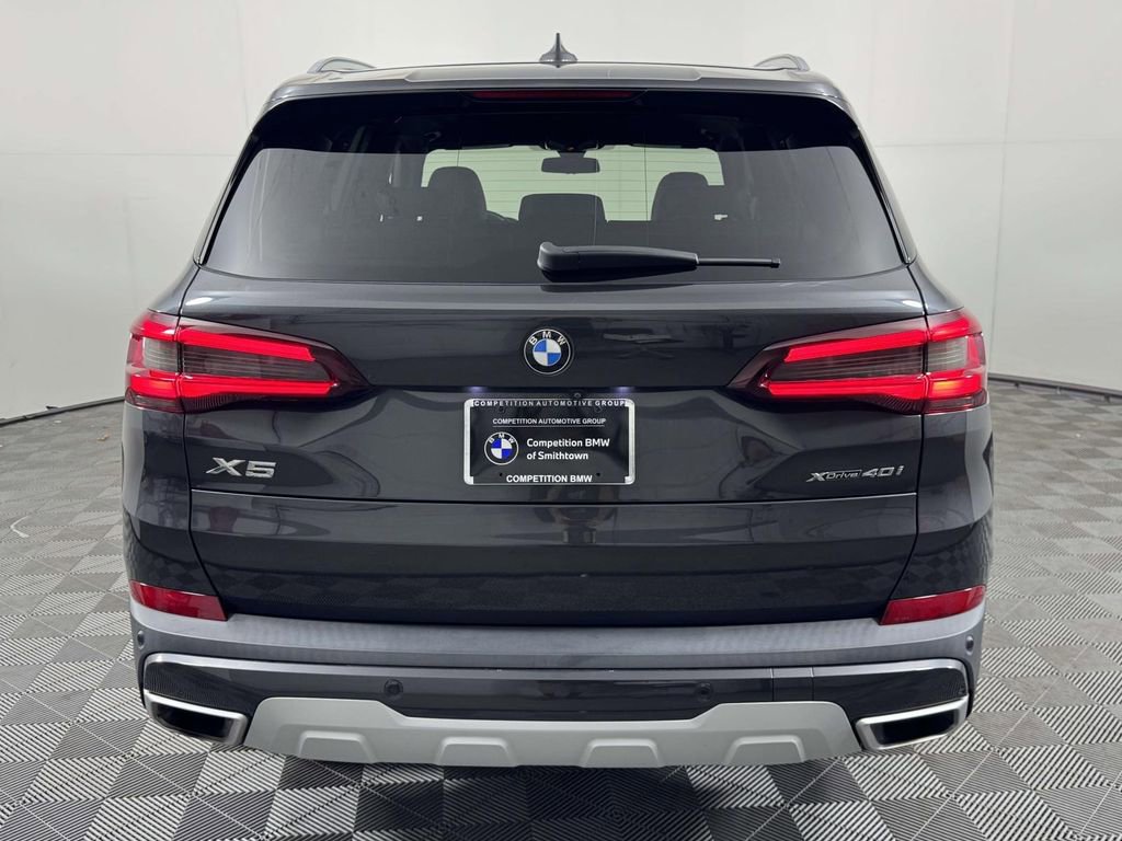 Used 2021 BMW X5 xDrive40i w/ Premium Package image 9