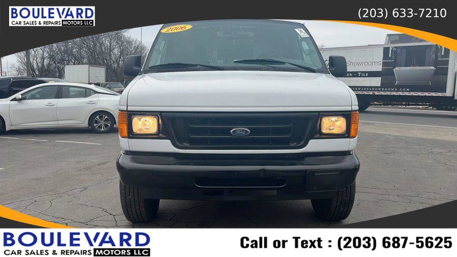 Used 2006 Ford E-350 and Econoline 350 Super Duty image 10