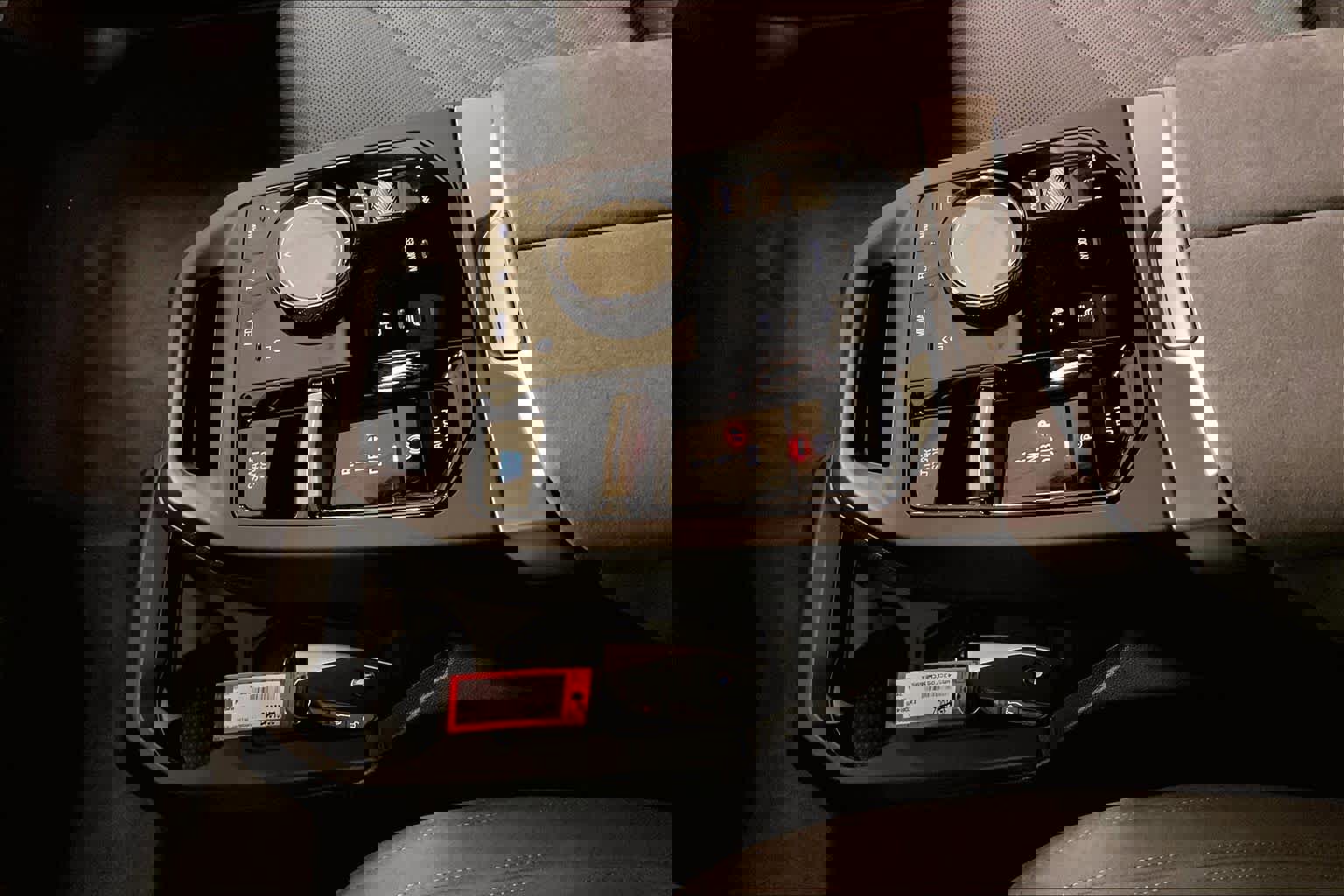 New 2026 BMW iX xDrive45 w/ M Sport Package image 7