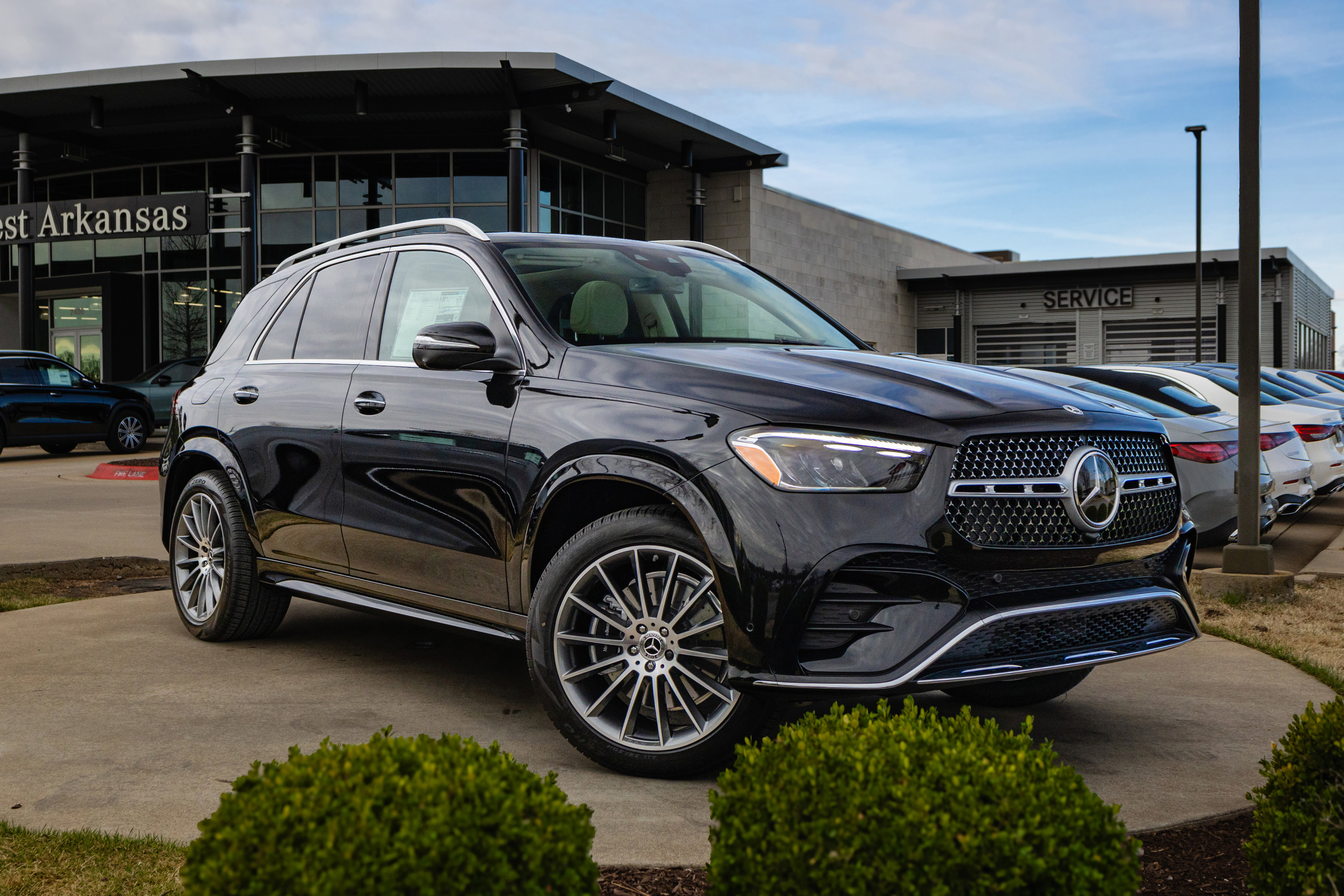 New 2026 Mercedes-Benz GLE 350 4MATIC image 1