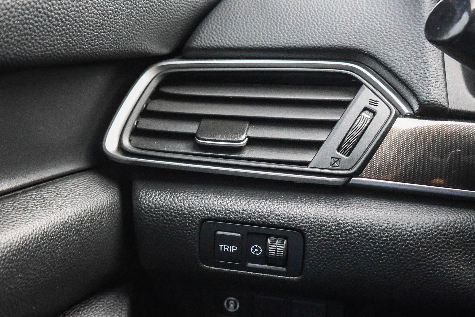 Used 2018 Honda Accord Sport image 31