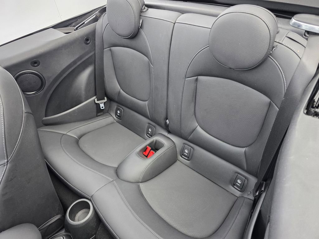 Used 2023 MINI Cooper S image 14