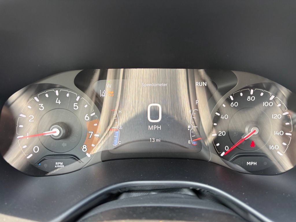 New 2026 Jeep Compass Latitude AWD/4WD image 32