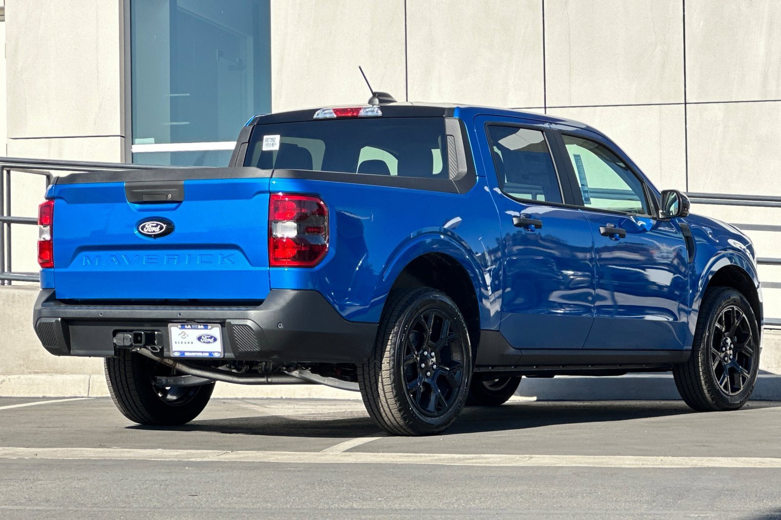 New 2025 Ford Maverick XLT w/ XLT Luxury Package image 3