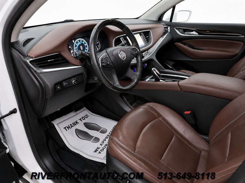 Used 2018 Buick Enclave Avenir w/ Avenir Technology Package AWD/4WD image 3