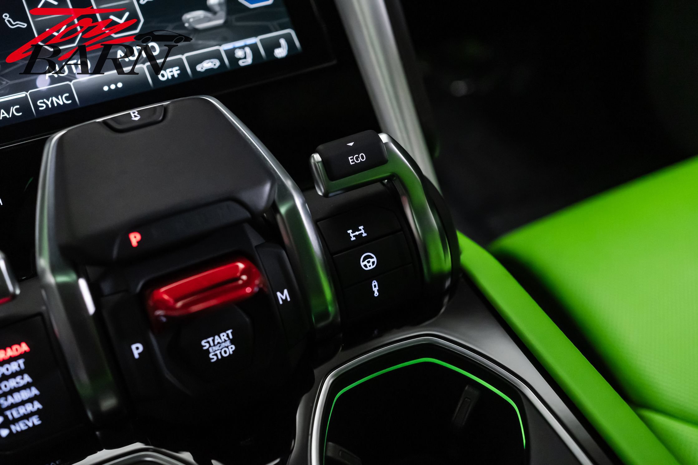 Used 2022 Lamborghini Urus AWD/4WD image 48