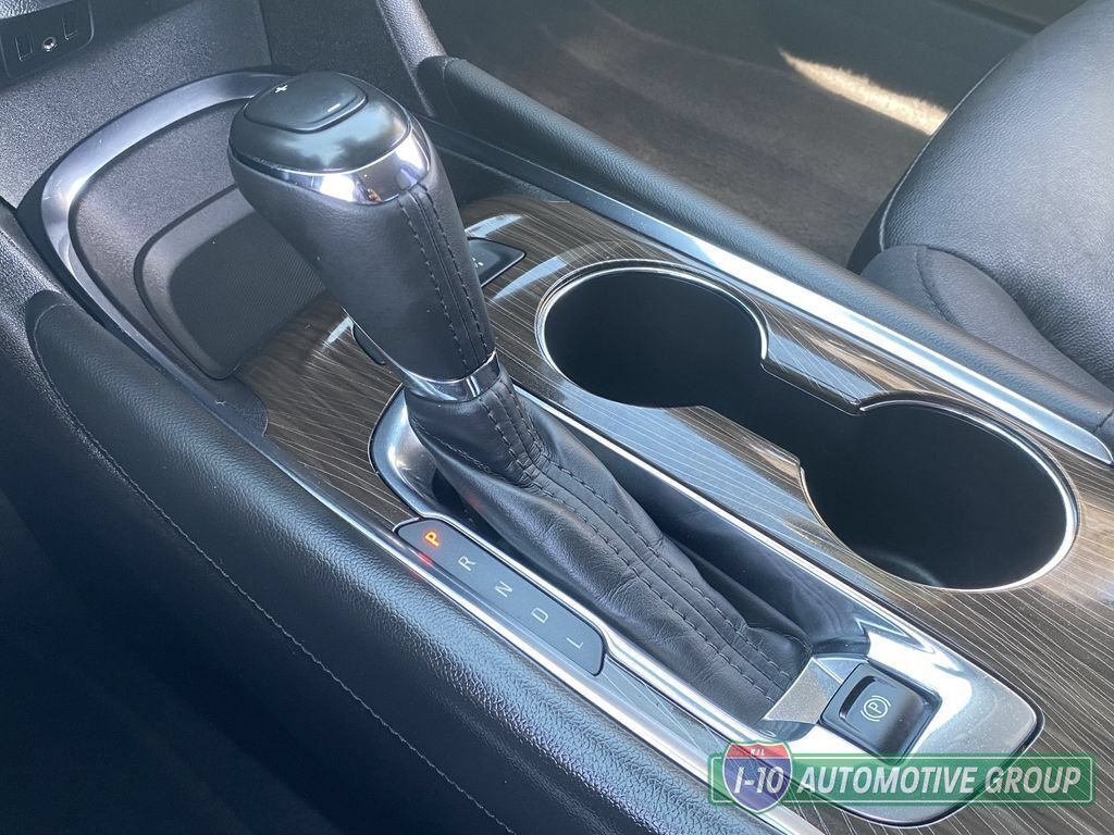 Used 2017 Chevrolet Malibu Premier w/ Driver Confidence Package FWD image 30