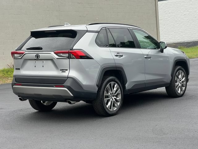 Used 2022 Toyota RAV4 Limited AWD/4WD image 52