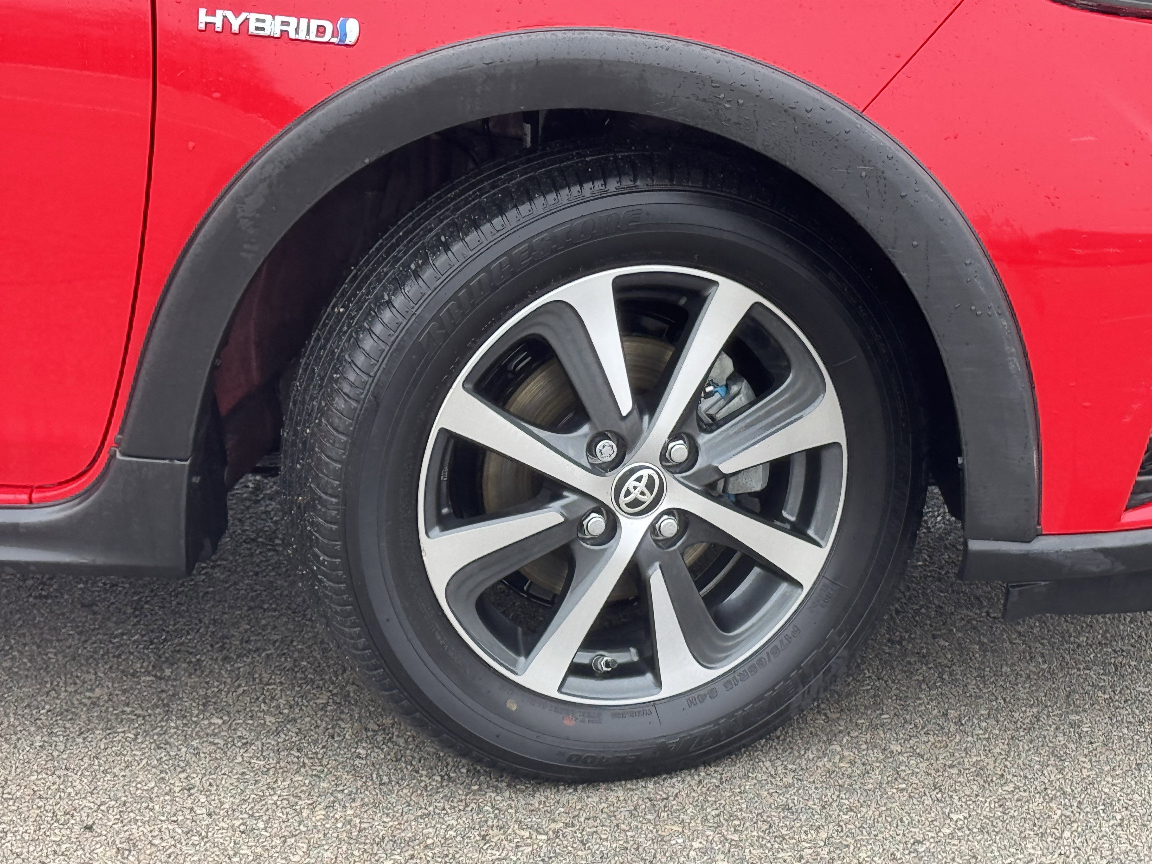 Used 2019 Toyota Prius C image 40