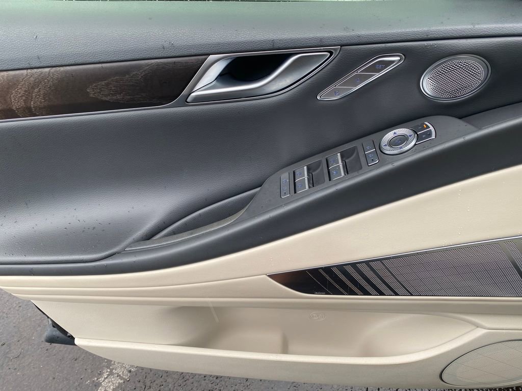 Certified 2023 Genesis G80 2.5T w/ Advanced Package image 13