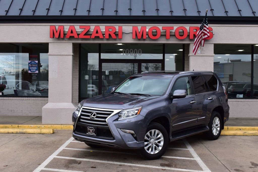 Used 2015 Lexus GX 460 w/ Premium Package image 2
