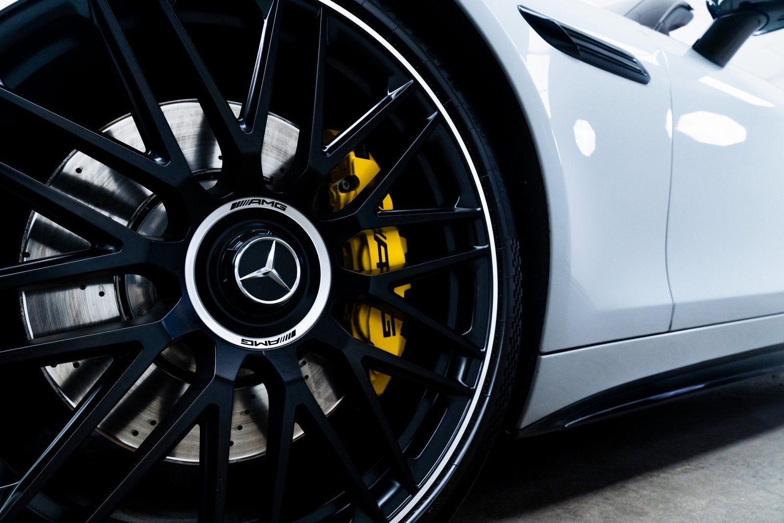 Used 2022 Mercedes-Benz SL 63 AMG 4MATIC image 9