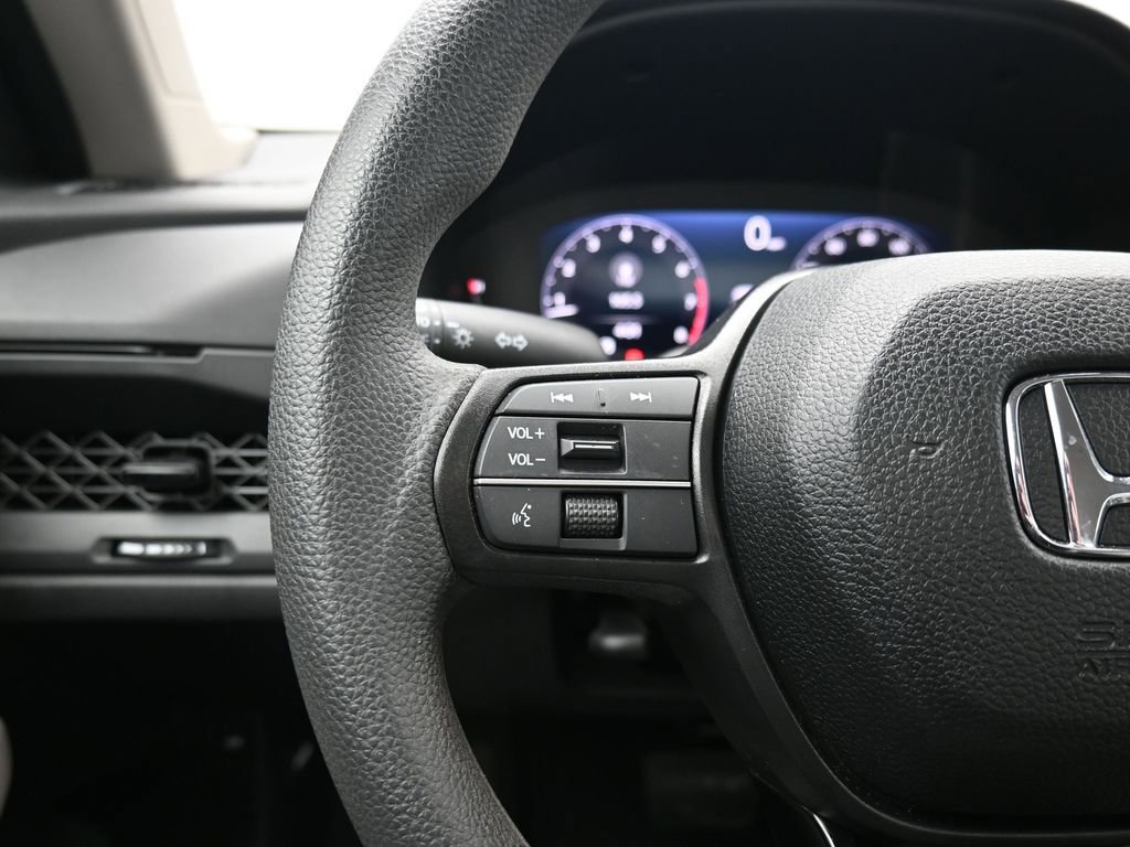 Used 2025 Honda Accord LX image 47