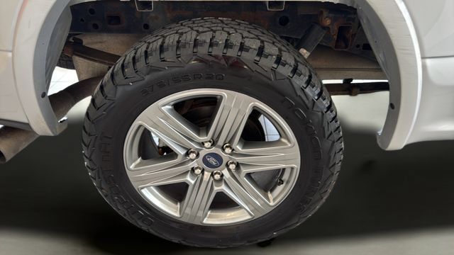 Used 2019 Ford F150 Lariat w/ Equipment Group 502A Luxury AWD/4WD image 22
