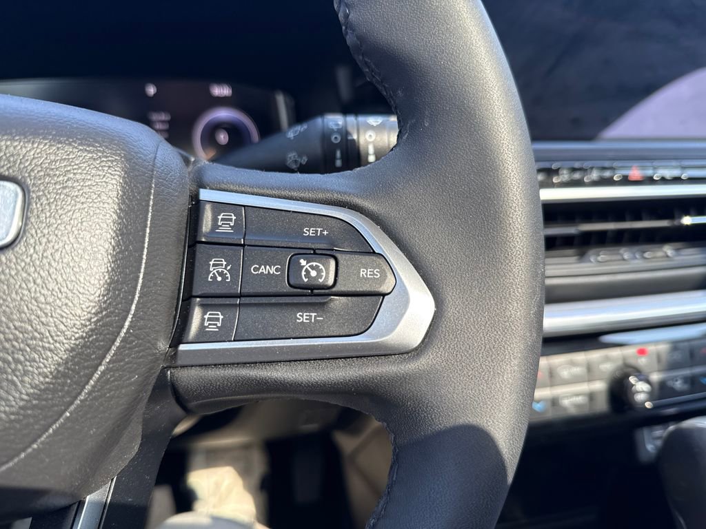 Used 2023 Jeep Compass High Altitude AWD/4WD image 20