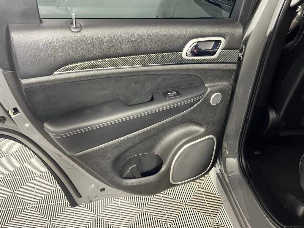 Used 2020 Jeep Grand Cherokee SRT image 28