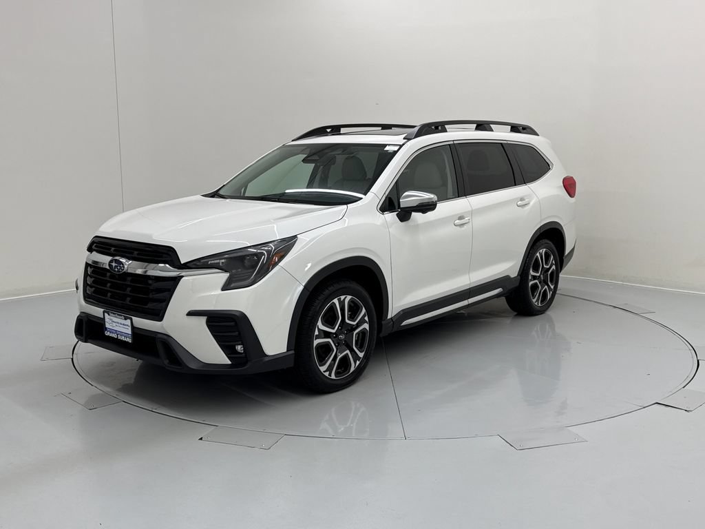 Used 2023 Subaru Ascent Limited w/ Technology Package AWD/4WD image 2